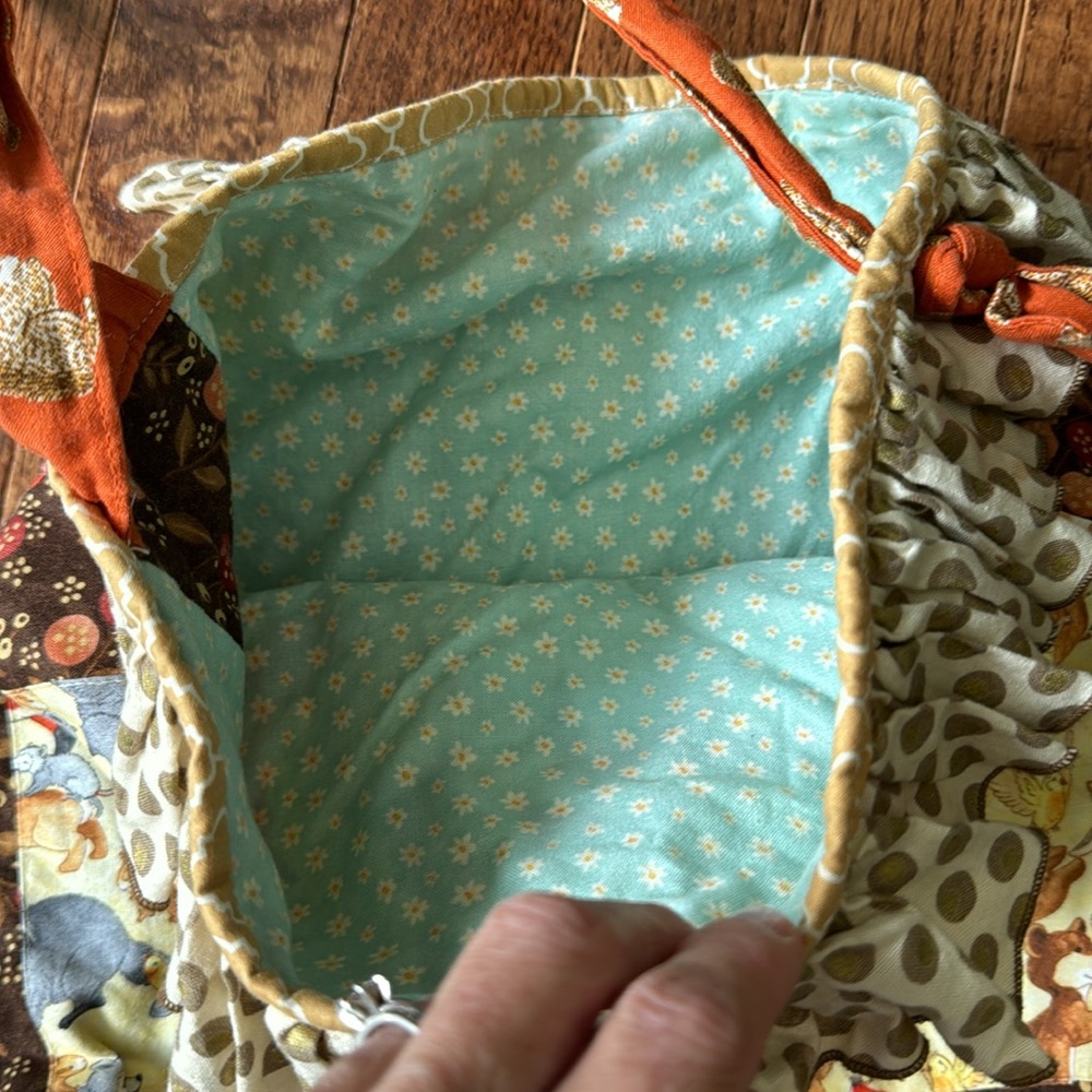 Matilda Jane platinum fall animal tote bag - Picture 2 of 3